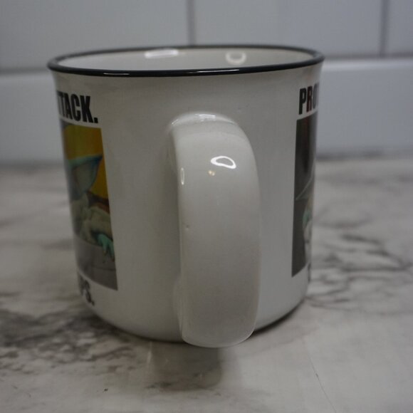 Star Wars: Baby Yoda Grogu Camper Mug - Picture 6 of 11